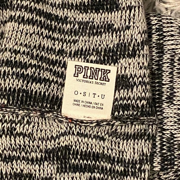 Victoria’s Secret PINK Scarf - Picture 3 of 3